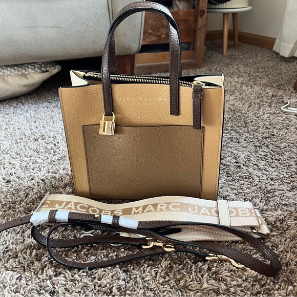 Marc Jacobs Grind Mini Color Block Tote Bag - Picture 1 of 10